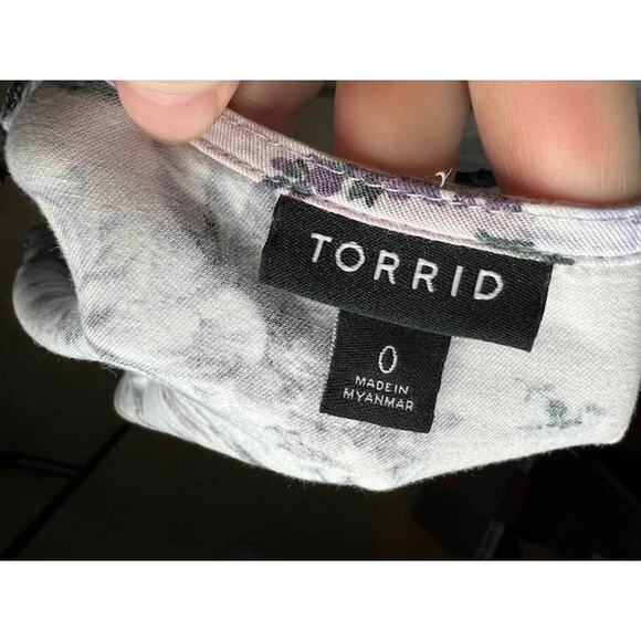 Torrid FLORAL TANK TOP purple - Picture 5 of 9